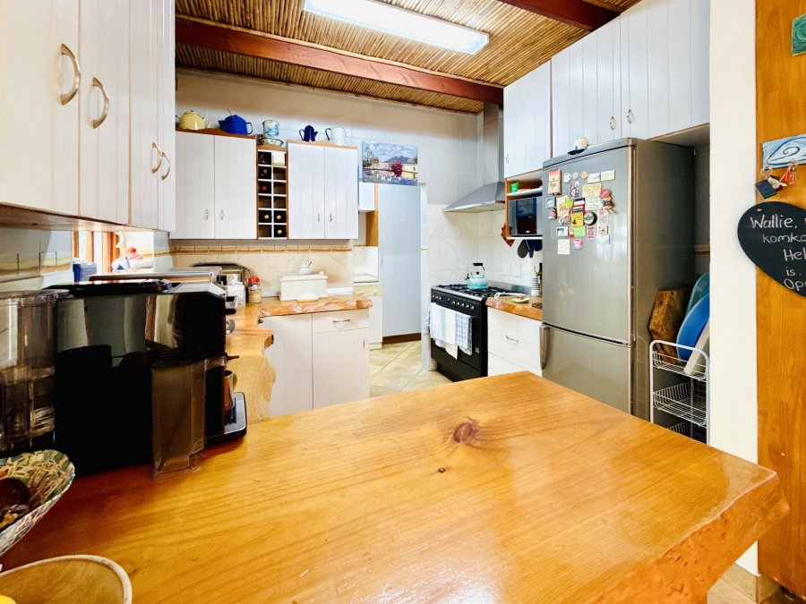 3 Bedroom Property for Sale in Sandbaai Western Cape